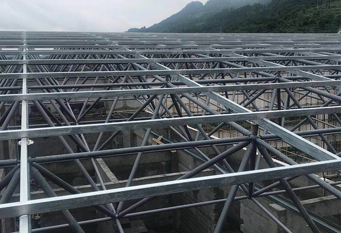 石河子仁怀冠英学校艺体楼网架